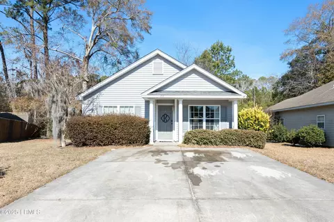 77 Wintergreen Dr, Beaufort, SC 29906