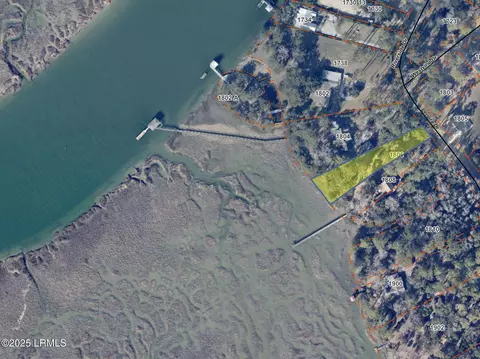 1806 Lenora Dr, Port Royal, SC 29935