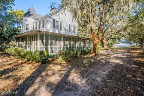 4 Saltwind Dr, Saint Helena Island, SC 29920