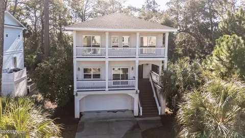 165 Davis Love Dr, Fripp Island, SC 29920