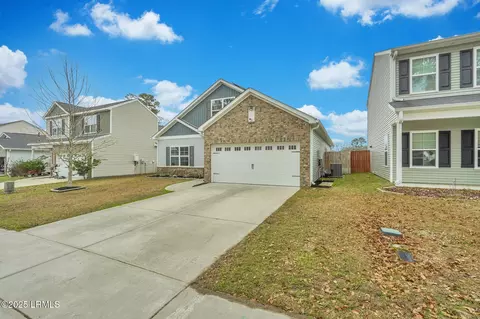 61 Great Bend Dr, Beaufort, SC 29906