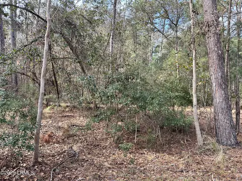 612 Mckee Rd, Beaufort, SC 29907
