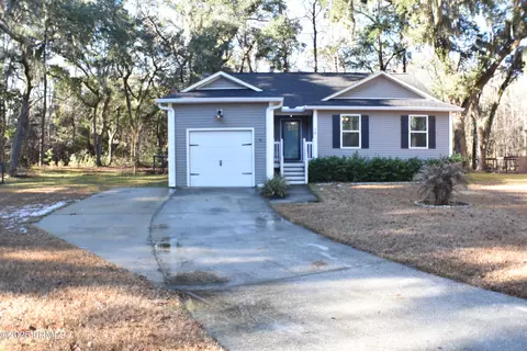 50 Canopy Ln, Saint Helena Island, SC 29920