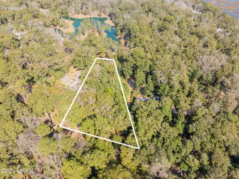 185 Bull Point Dr, Seabrook, SC 29940