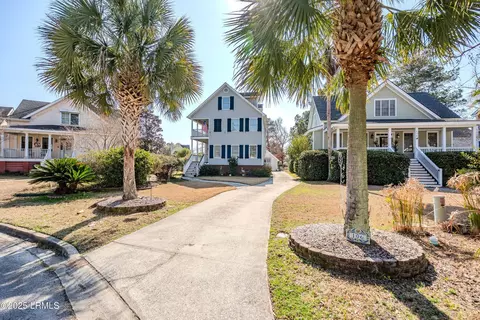 106 Palmer Ln, Beaufort, SC 29902