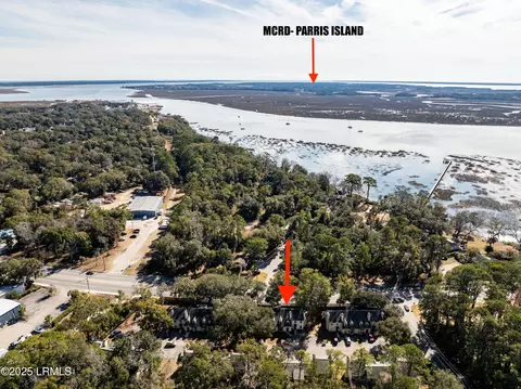 403 Island Pines Dr, Port Royal, SC 29935