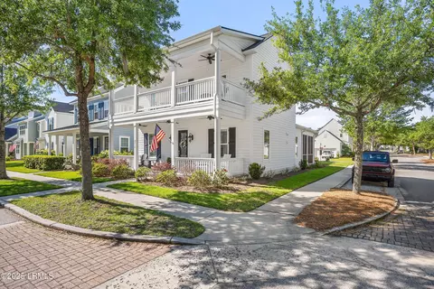 2714 Bluestem Dr, Beaufort, SC 29902