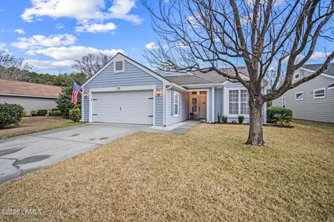 6 Lake Somerset Cir, Bluffton, SC 29909