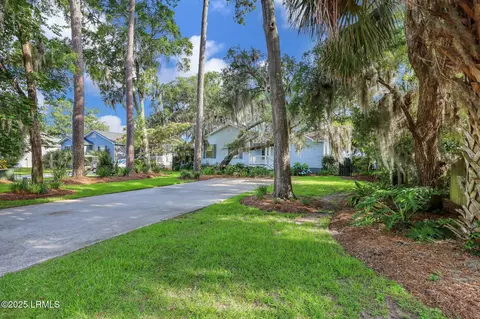 2908 Waters Edge Ct E, Beaufort, SC 29902