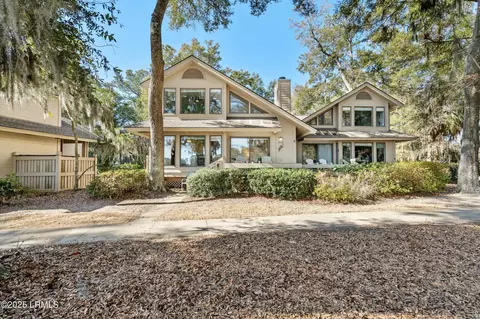 2002 Bluff Villas Rd, Saint Helena Island, SC 29920