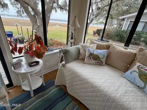 27 Colony Gardens Rd #B, Beaufort, SC 29907