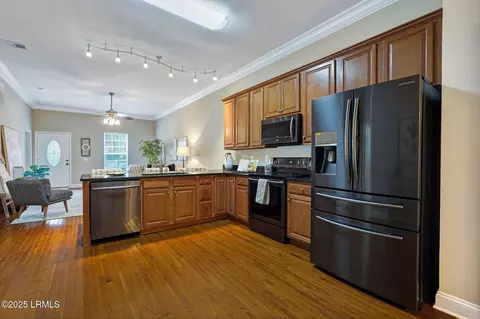 Kitchen - 47 River Tree Cir, Bluffton, SC 29910 photo 5 of 5