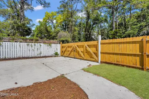 Exterior - 47 River Tree Cir, Bluffton, SC 29910 photo 4 of 5