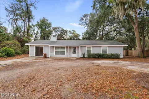 3006 Cedarbrook St, Beaufort, SC 29906