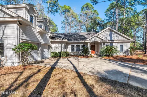 6 Sweetgum Ln, Bluffton, SC 29910