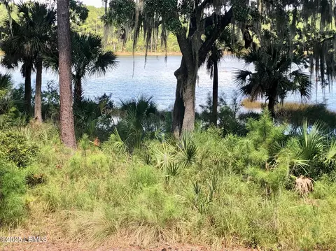 235 Callawassie Dr, Okatie, SC 29909