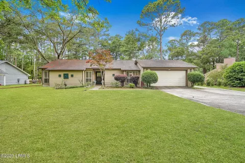 43 Wade Hampton Dr, Beaufort, SC 29907