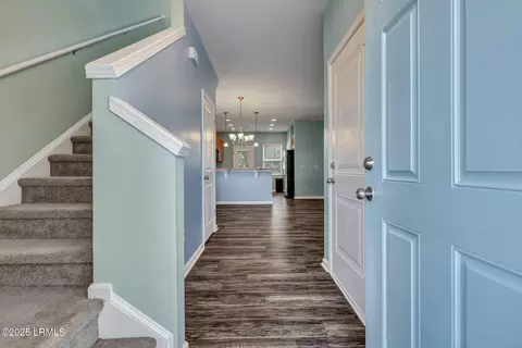 17 Hager Rd, Bluffton, SC 29910 photo 2