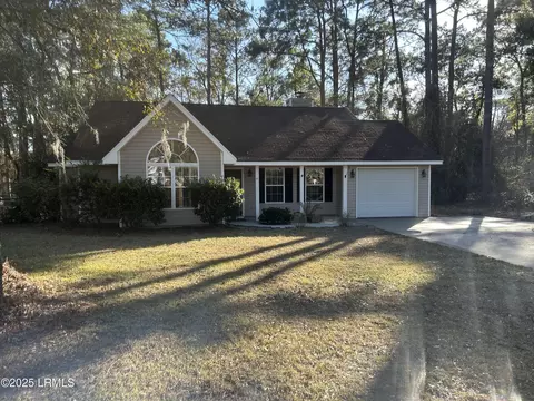 31 James F Byrnes St, Beaufort, SC 29907