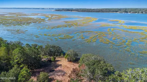 17 Earline Dr, Saint Helena Island, SC 29920