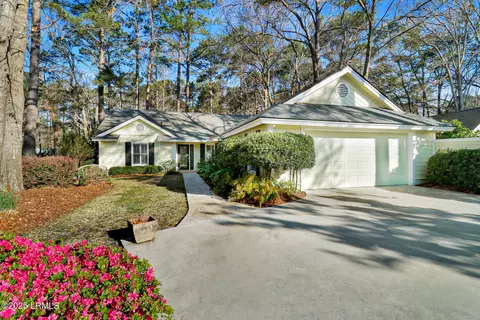 32 Pipers Pond Rd, Bluffton, SC 29910