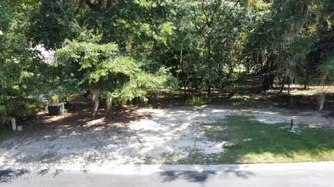 324 De La Gaye Pt, Beaufort, SC 29902