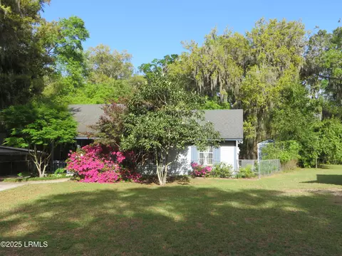 713 Old Shell Ct, Port Royal, SC 29935
