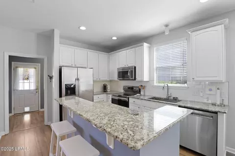 30 3rd Ave, Bluffton, SC 29910 photo 9