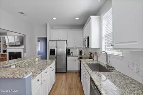 30 3rd Ave, Bluffton, SC 29910 photo 11