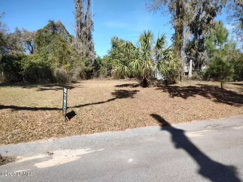 613 Fort Frederick Cir, Port Royal, SC 29935