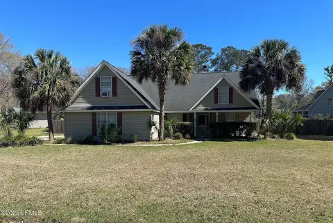 36 Christine Dr, Beaufort, SC 29907