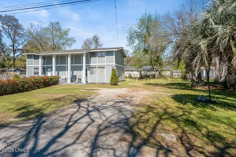 2811 Third St, Beaufort, SC 29902 photo 1