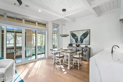 Dining - 24 Division St, Beaufort, SC 29907 photo 1 of 5