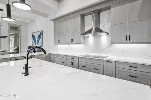 Kitchen - 24 Division St, Beaufort, SC 29907 photo 3 of 8
