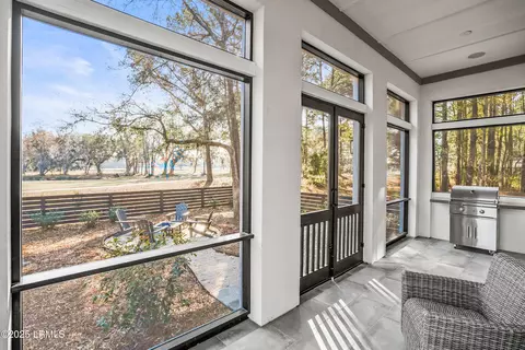 Exterior - 24 Division St, Beaufort, SC 29907 photo 9 of 20