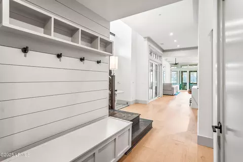 Entry Way - 24 Division St, Beaufort, SC 29907 photo 5 of 14