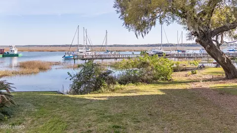 108 Factory Creek Ct, Beaufort, SC 29907