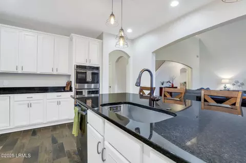 Kitchen - 28 Junction Way, Bluffton, SC 29910 photo 4 of 5