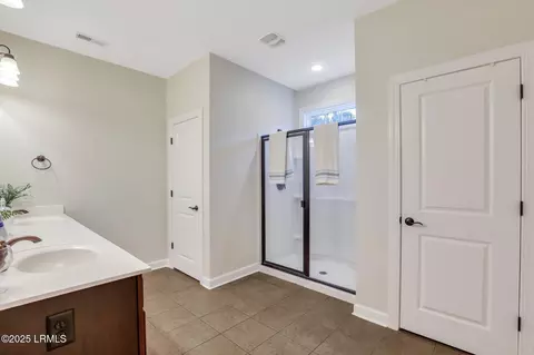 Bath - 28 Junction Way, Bluffton, SC 29910 photo 3 of 5