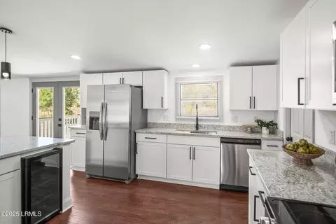 74 Springfield Rd, Beaufort, SC 29907