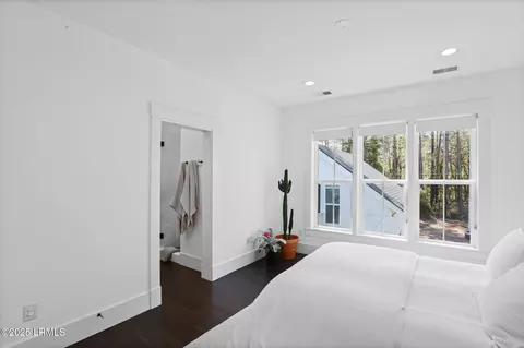 Bedroom - 28 Tabby Shell Rd, Bluffton, SC 29910 photo 9 of 13