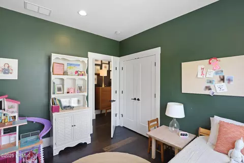 Bedroom - 28 Tabby Shell Rd, Bluffton, SC 29910 photo 2 of 13