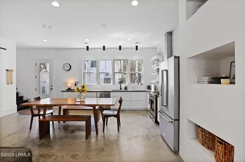 Dining - 28 Tabby Shell Rd, Bluffton, SC 29910 photo 1 of 1