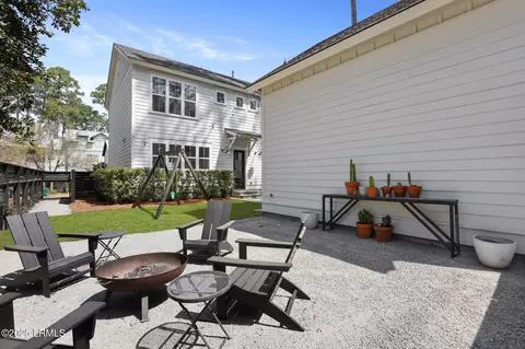 Exterior - 28 Tabby Shell Rd, Bluffton, SC 29910 photo 15 of 18