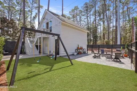 Exterior - 28 Tabby Shell Rd, Bluffton, SC 29910 photo 11 of 18