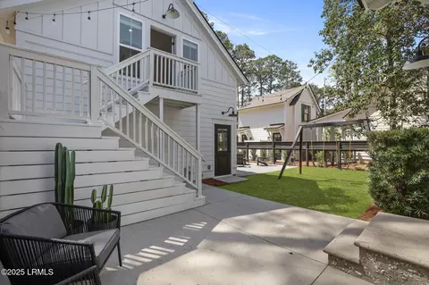 Exterior - 28 Tabby Shell Rd, Bluffton, SC 29910 photo 7 of 18