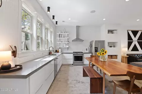 Kitchen - 28 Tabby Shell Rd, Bluffton, SC 29910 photo 8 of 8