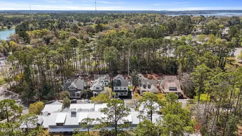 View/Area - 28 Tabby Shell Rd, Bluffton, SC 29910 photo 5 of 10