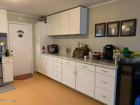106 Sharon Ave, Hampton, SC 29924 photo 2