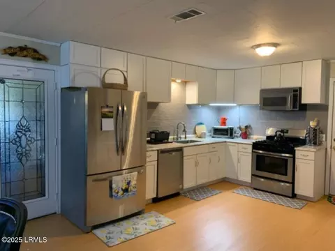 106 Sharon Ave, Hampton, SC 29924 photo 4
